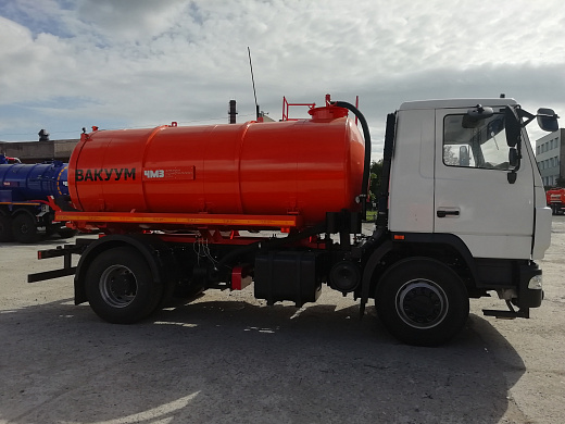 Автоцистерна вакуумная АВ-10 на шасси МАЗ-5340С2-585-013