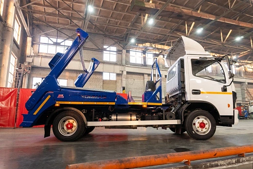 Портальный бункеровоз DONGFENG C120T 6 т