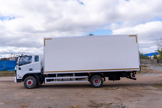 Изотермический фургон DONGFENG C120L 6,2 м