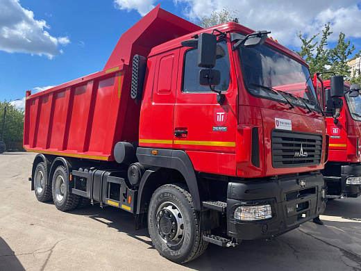 Самосвал МАЗ-650108-8230-005 6×4