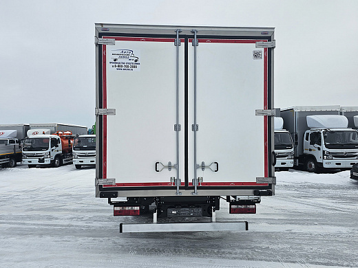 Изотермический фургон JAC N90L 6,2х2,6х2,4 м