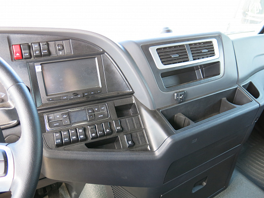 Седельный тягач SITRAK (ситрак) C7H  4×2 ZZ4186V391HE