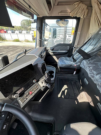 Седельный тягач SITRAK C9H MAX 4×2 АКПП ZF ретардер