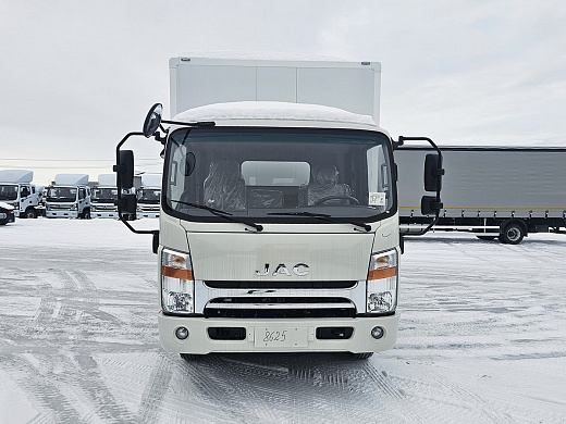Изотермический фургон JAC N90L 6,2х2,6х2,4 м
